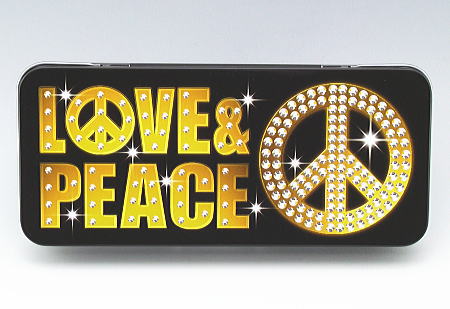 JAN 4548260121067 (ゴールドピース/LOVE & PEACE)ブリキ缶ペンケース(ふでばこ) 株式会社インセンティブ 日用品雑貨・文房具・手芸 画像