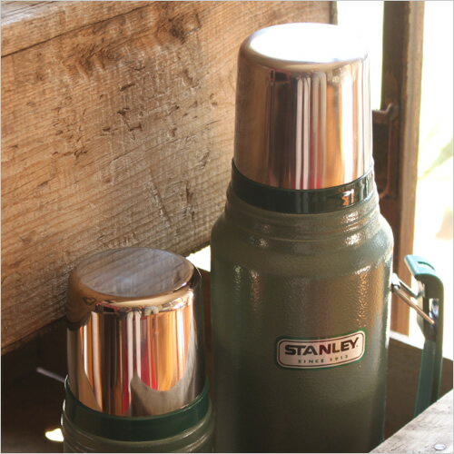 UPC 0041604206221  stanley スタンレー   classic bottle  クラシックボトル    ステンレス製真空断熱水筒 キッチン用品・食器・調理器具 画像
